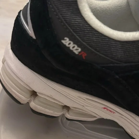 New Balance 2002R Used Size 11.5 - Picture 7 of 8